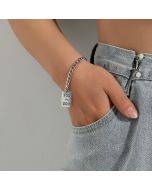 Exercise fitness dumbbell bracelet for women